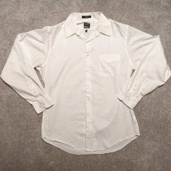 mens dress shirts arrow Roper Men's West Made Print Western Shirt The 1 point curved front yokes and 2 point curved back yoke highlight traditional western tailoring Ariat Men's Nightshadow Arrow Stripe
